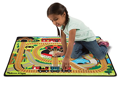 Melissa & Doug Alrededor del Ferrocarril - Alfombra de tren con 3 vagones de tren de madera que se conectan (100 x 91 cm)